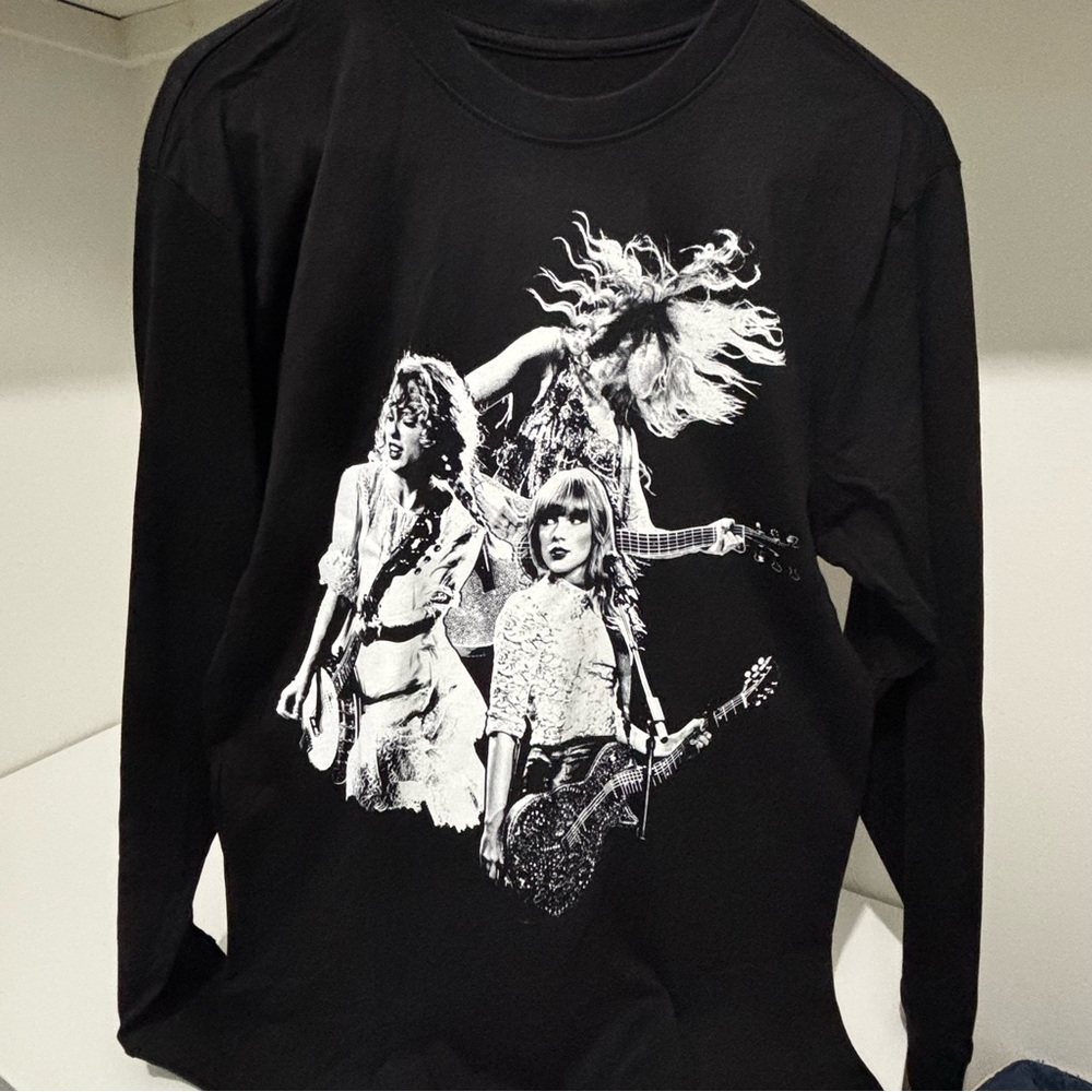 Taylor Swift Black Long Sleeve Music Tees